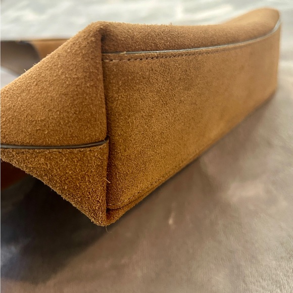 Coach Brooklyn 28 Tan Suede - Picture 8 of 14